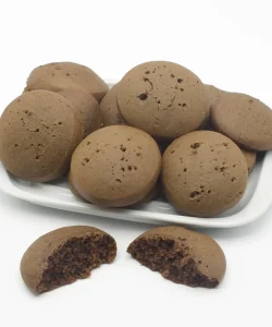 galletas de algarroba sin gluten ecológicas en plato