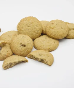 varias galletas de arroz integral y nueces de Biogredos eco a granel