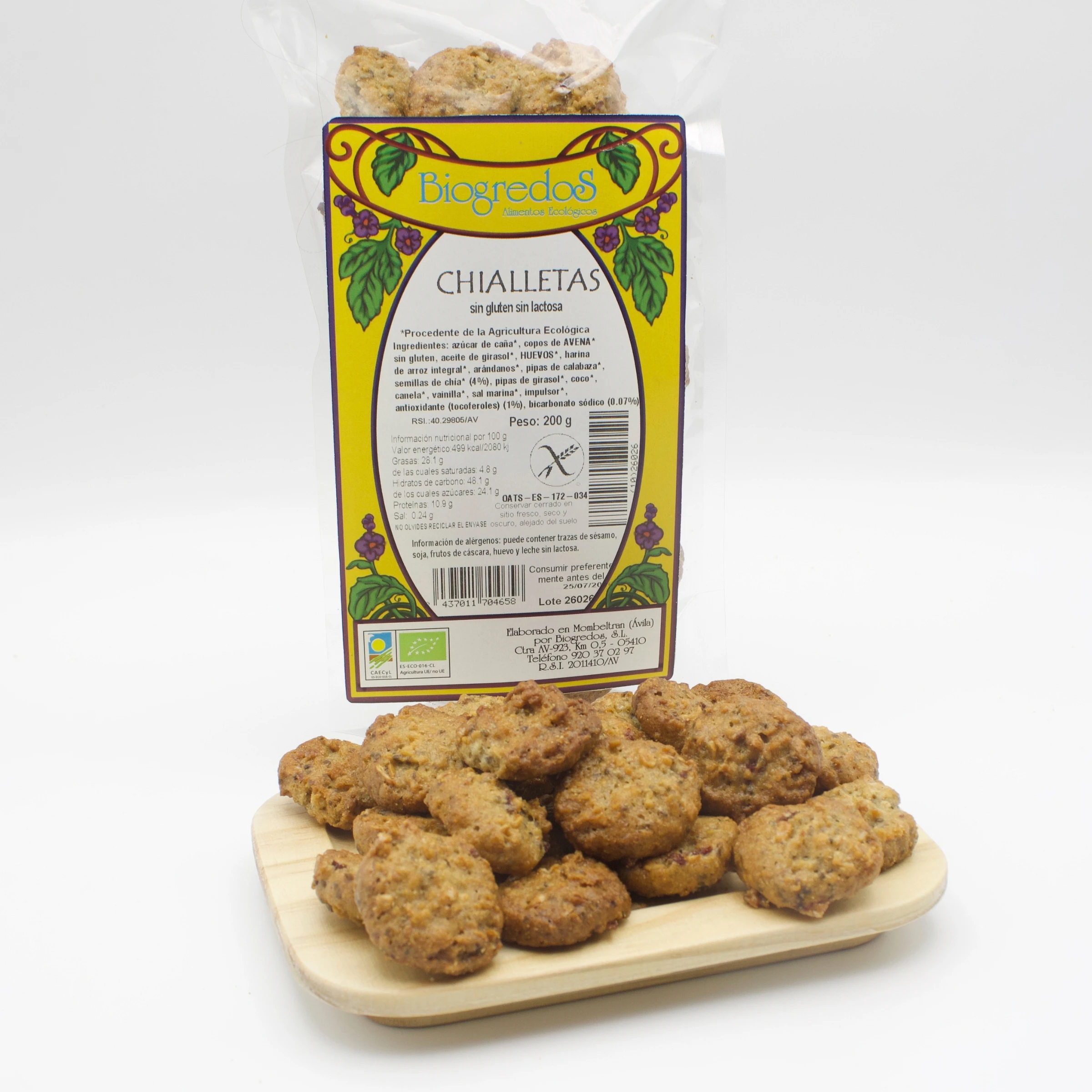 bolsa de chialletas sin gluten y sin lactosa ecológicas de Biogredos envasadas y un plato con galletas a granel